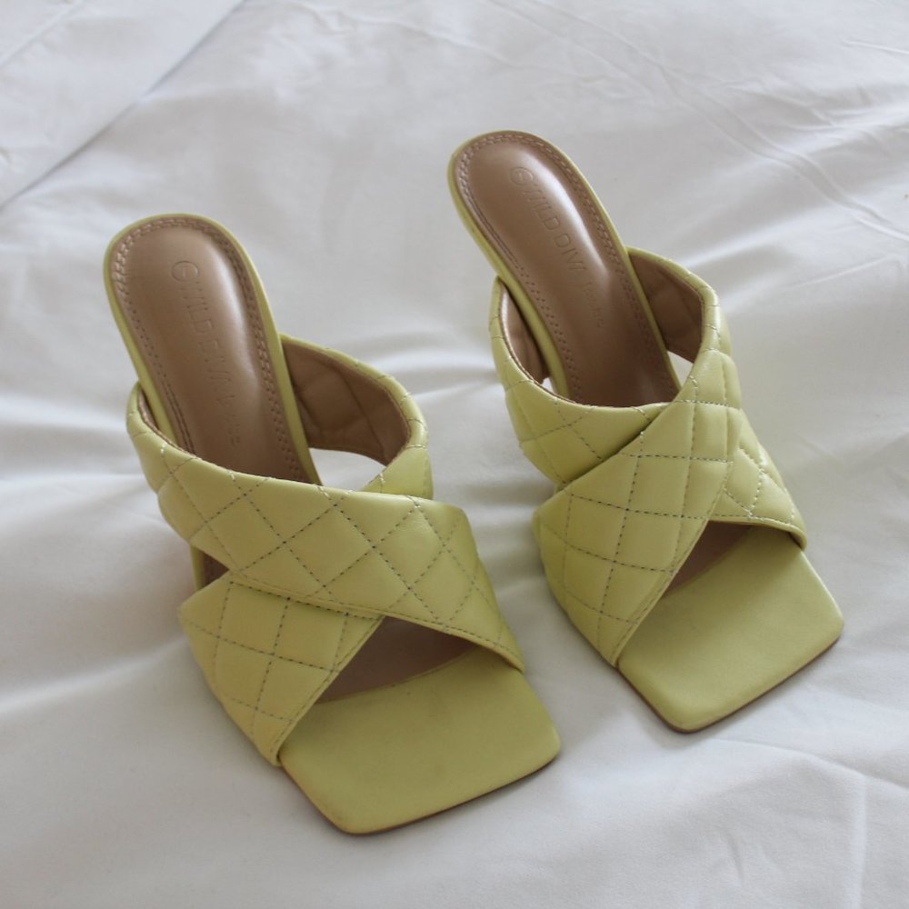 Yellow Heels - Picture 4 of 5